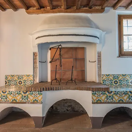 Relais Corte Rodeschi 4*
