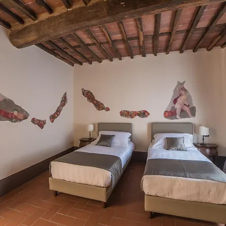 Relais Corte Rodeschi 4*