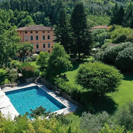 Relais Corte Rodeschi 4* Camaiore