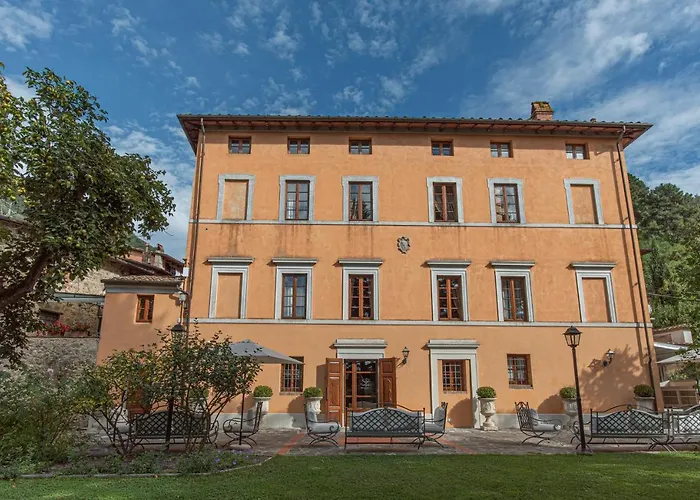 Relais Corte Rodeschi 4*