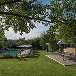Relais Corte Rodeschi 4*