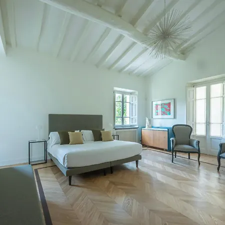 Relais Corte Rodeschi Отель Камайоре
